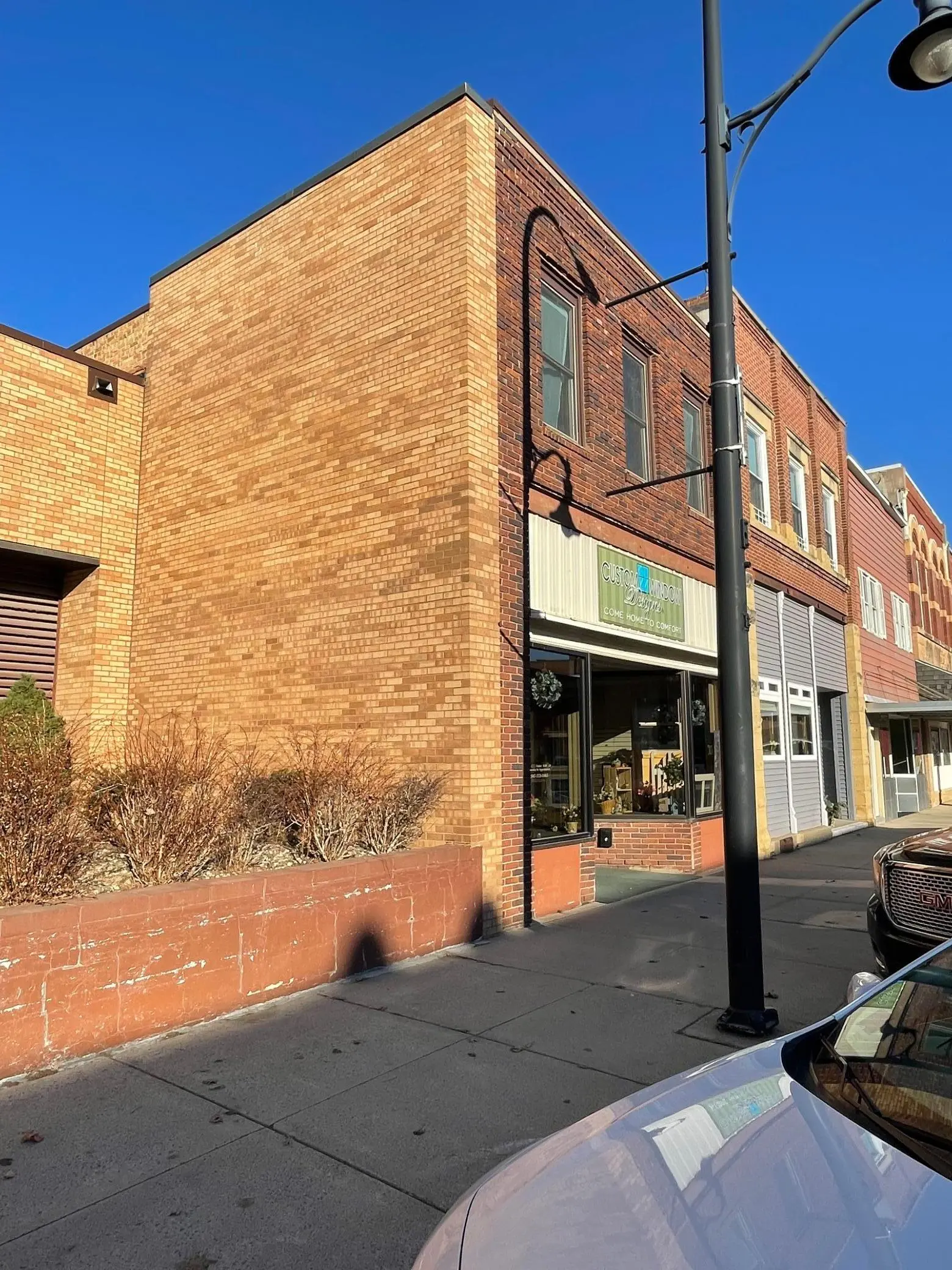 136 Broadway, Wells, MN